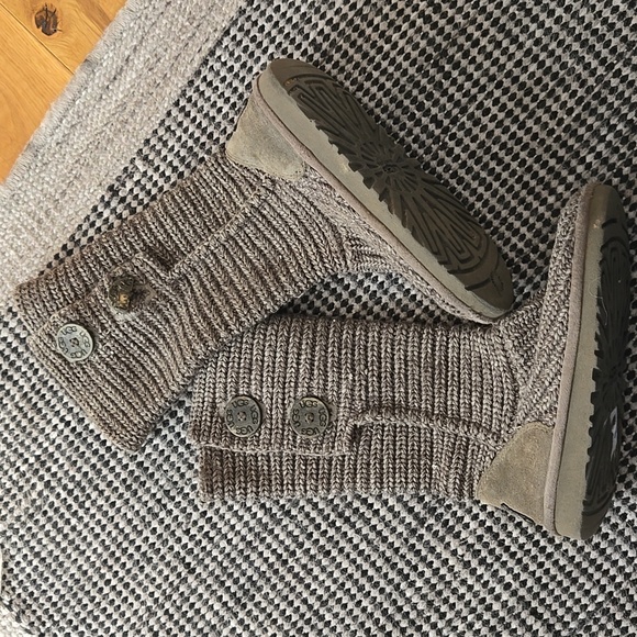 UGG Other - UGG Cardi Knit Ankle Boots, Size 2, Damaged But Good Condition, Stylish!